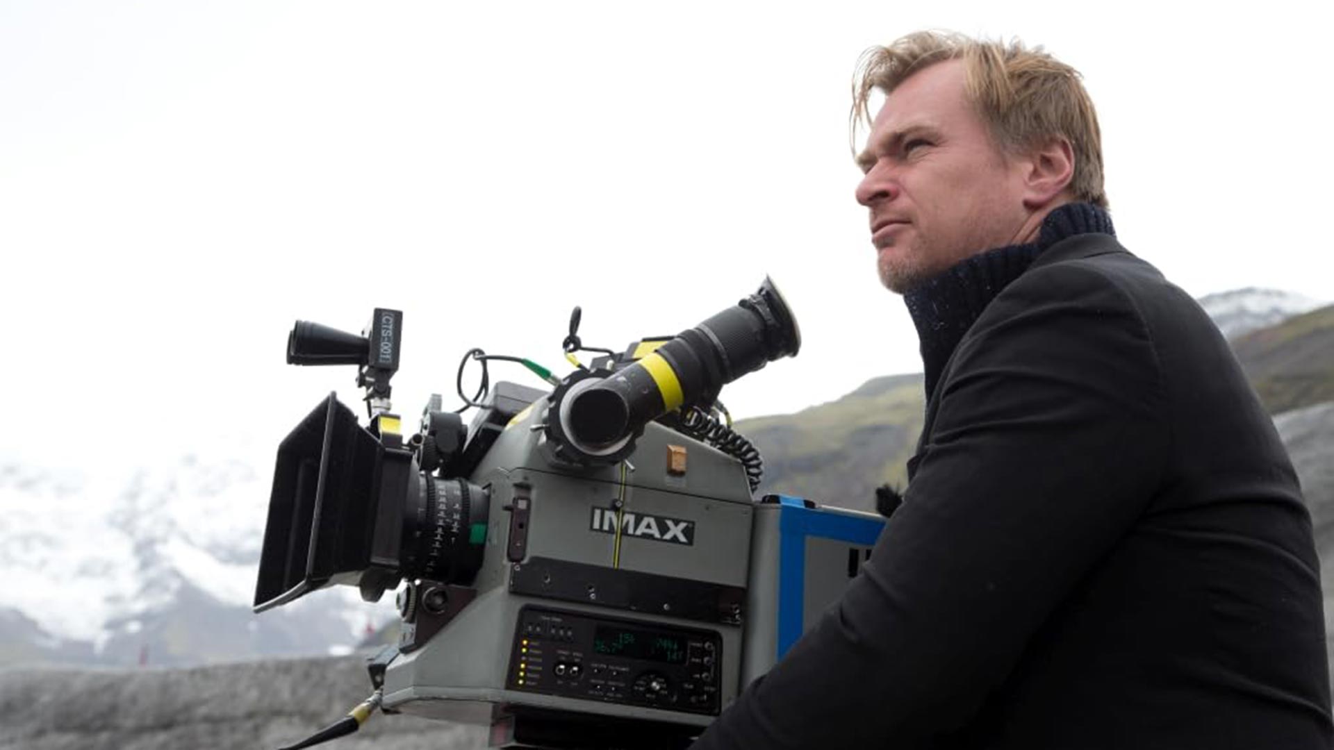 Christopher Nolan expresa sus reticencias sobre las películas exclusivas en streaming y los peligros latentes